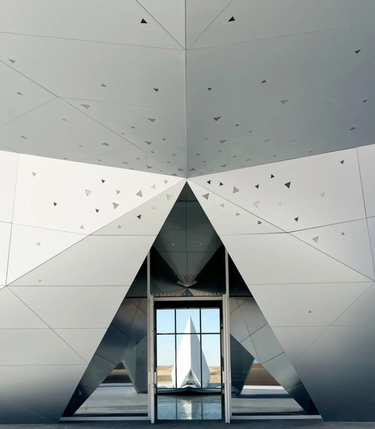 BIM建筑|中卫沙漠钻石酒店 / 水石设计-米川工作室