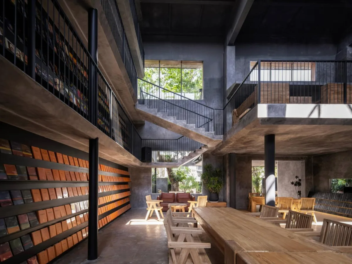 BIM建筑|接梯空间：旧厂房，新书咖 / 素造建筑