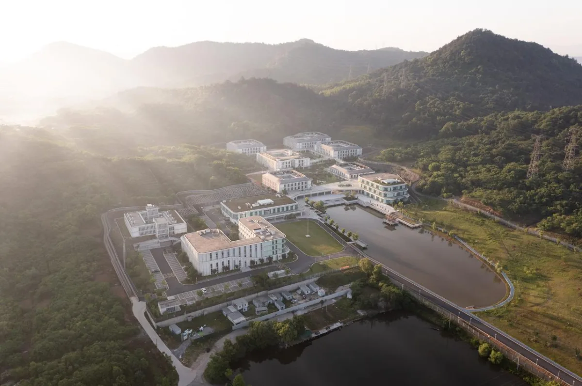 BIM建筑|山水疗愈，身心宜居：杭州市第一社会福利院 / 浙江大学建筑设计研究院