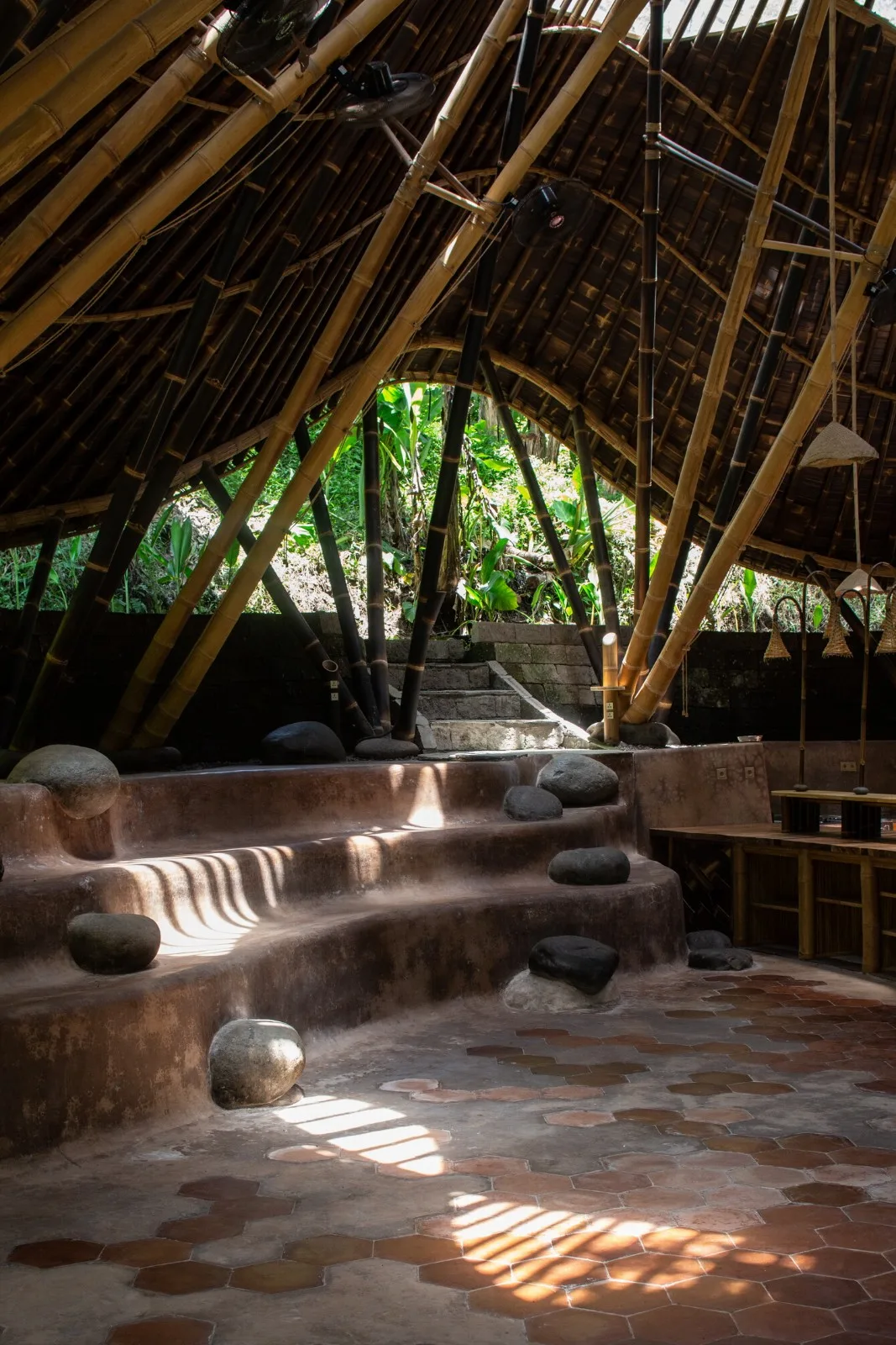 BIM建筑|达普尔·纳加共享厨房与用餐空间 / Bamboo U