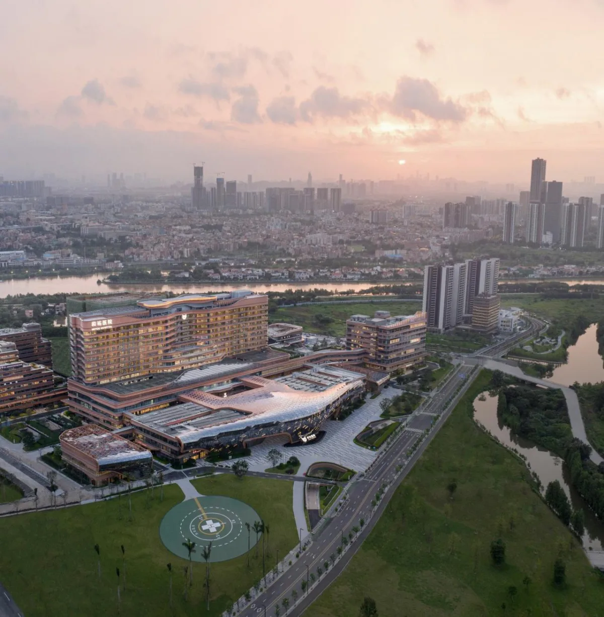 BIM建筑|美的·和祐医院-投资百亿的全球最美花园式医院 / 英国杰典国际建筑