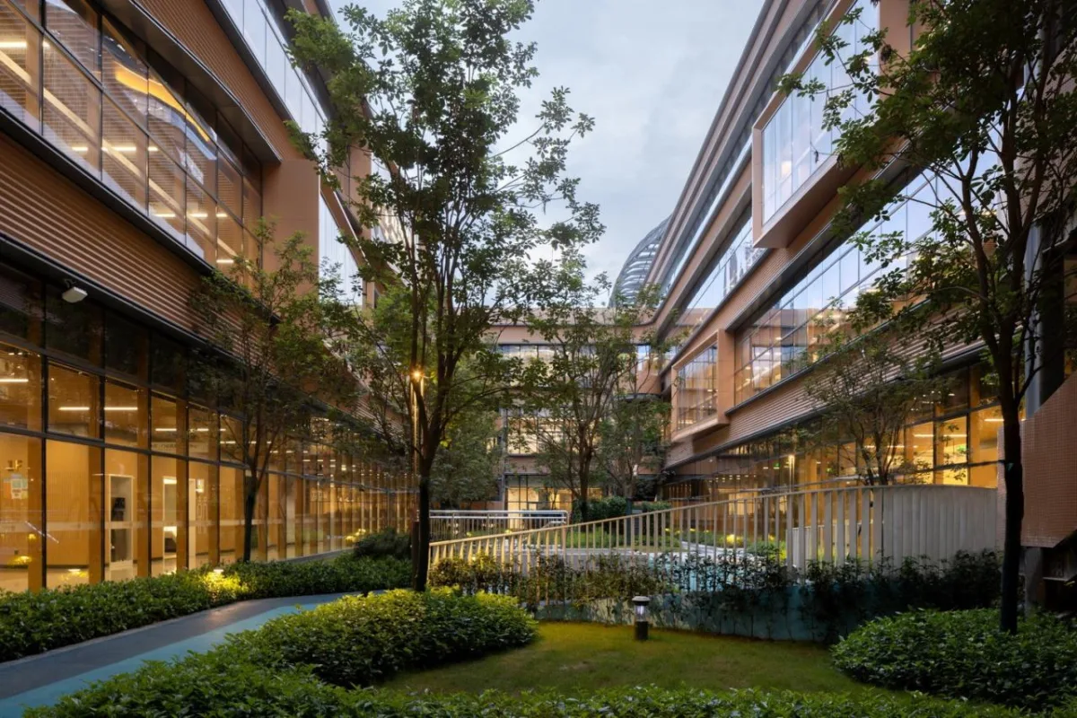 BIM建筑|美的·和祐医院-投资百亿的全球最美花园式医院 / 英国杰典国际建筑
