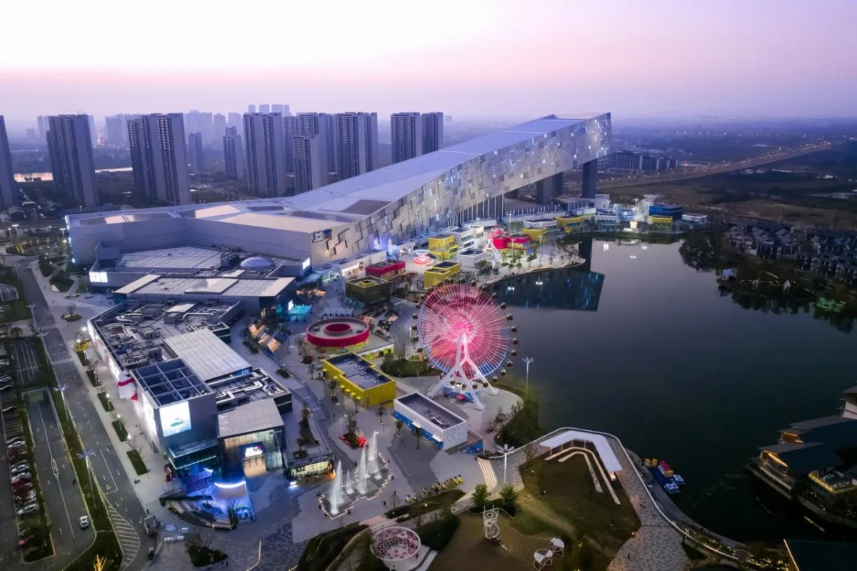 BIM建筑|武汉甘露山国际滑雪场 / CLOU 柯路建筑