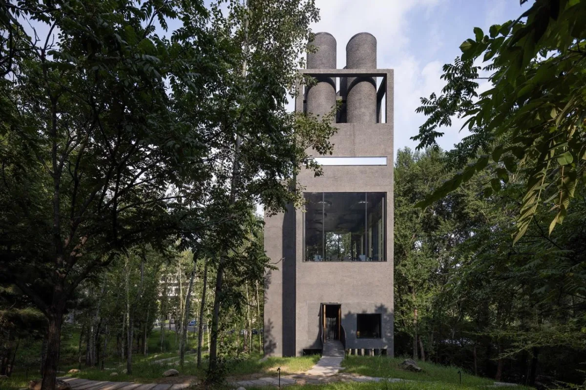 BIM建筑|雾灵山眼石汤泉，林中仪器 / 直向建筑