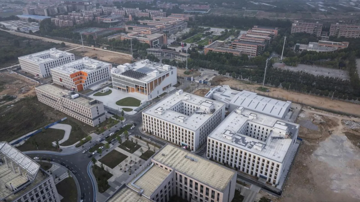 BIM建筑|烟台城市科技职业学院二期 / 超城建筑