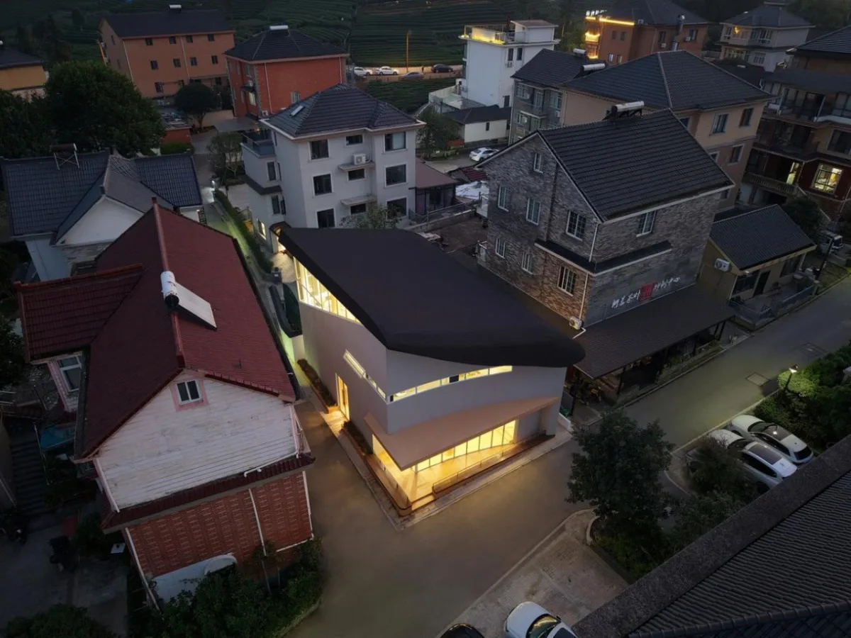 BIM建筑|何家村老年之家 / 由牧建筑