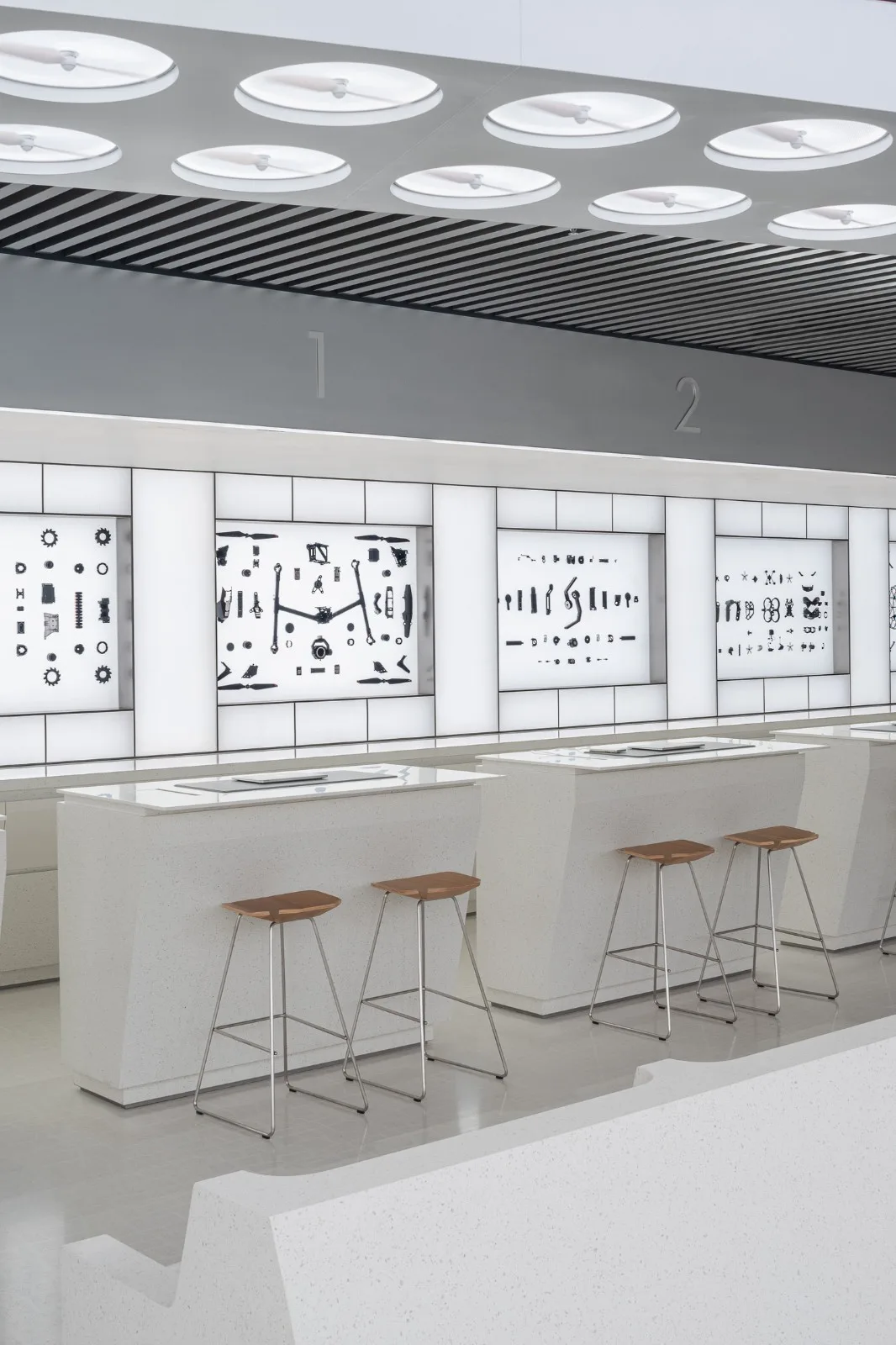 BIM建筑|大疆旗舰店 / 万社设计
