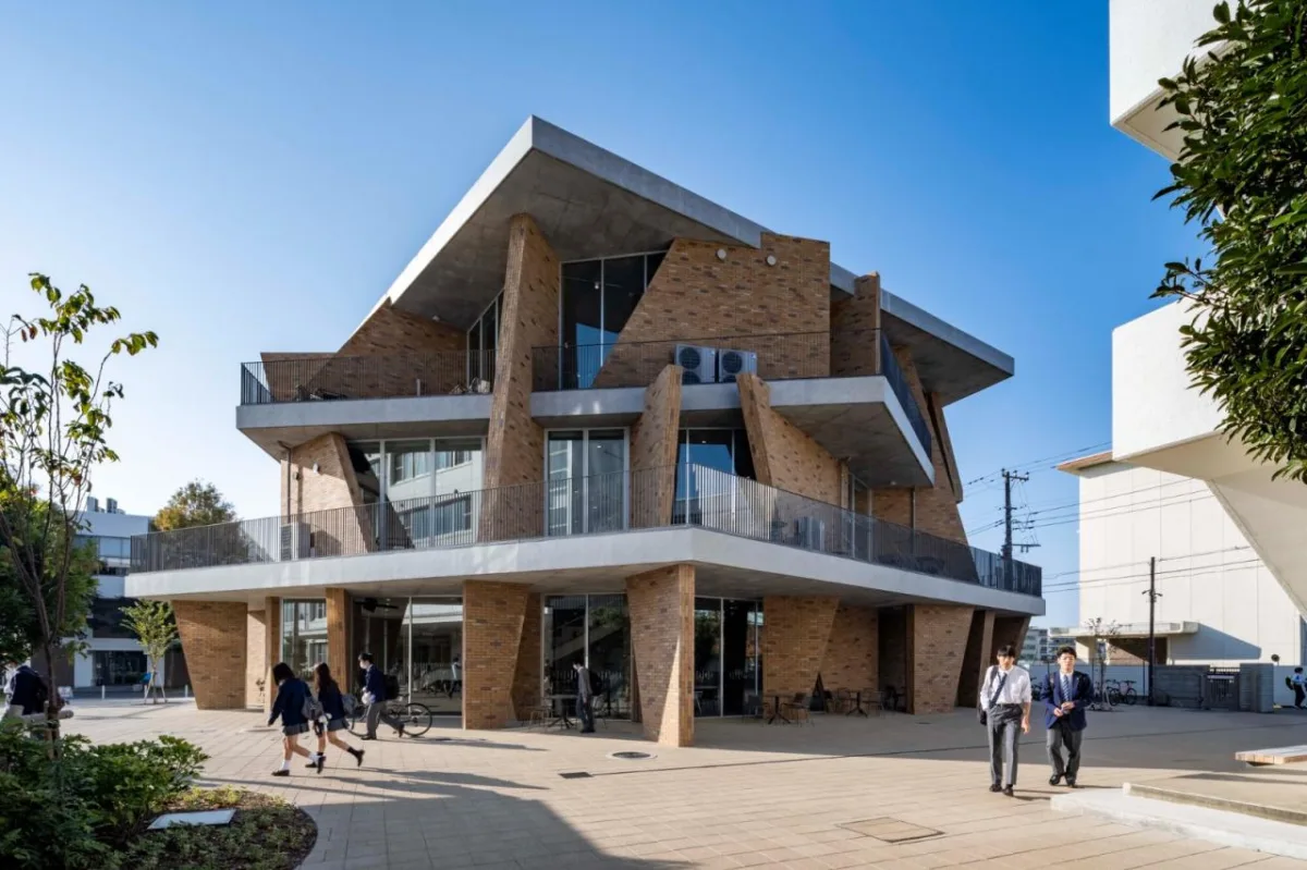 BIM建筑|湘南工科大学附属高中图书馆 / kousou + Fukei Co.