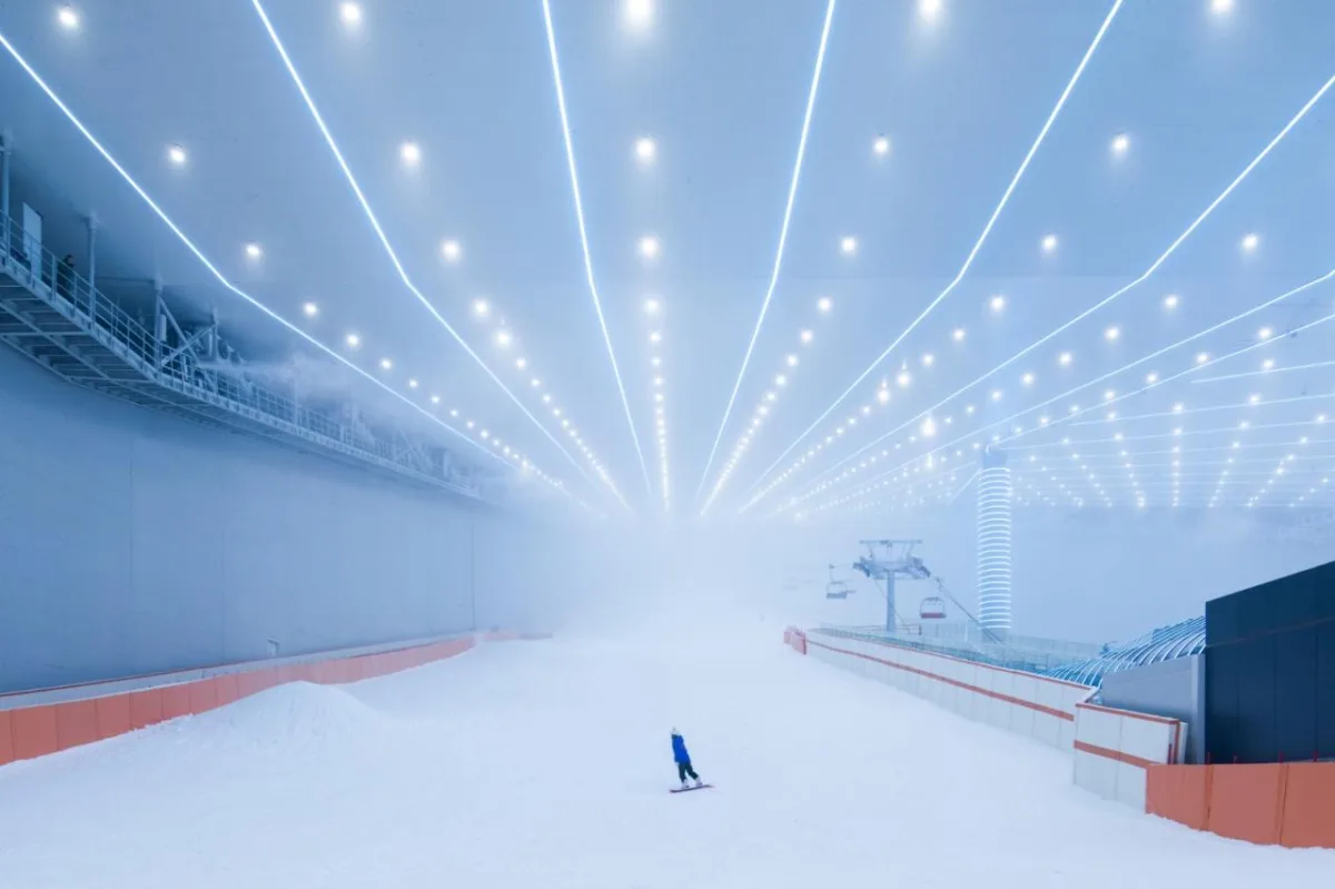 BIM建筑|武汉甘露山国际滑雪场 / CLOU 柯路建筑