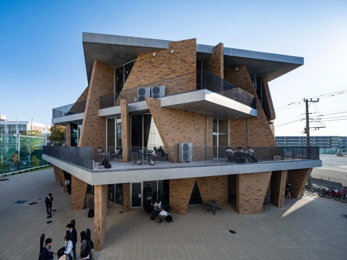BIM建筑|湘南工科大学附属高中图书馆 / kousou + Fukei Co.
