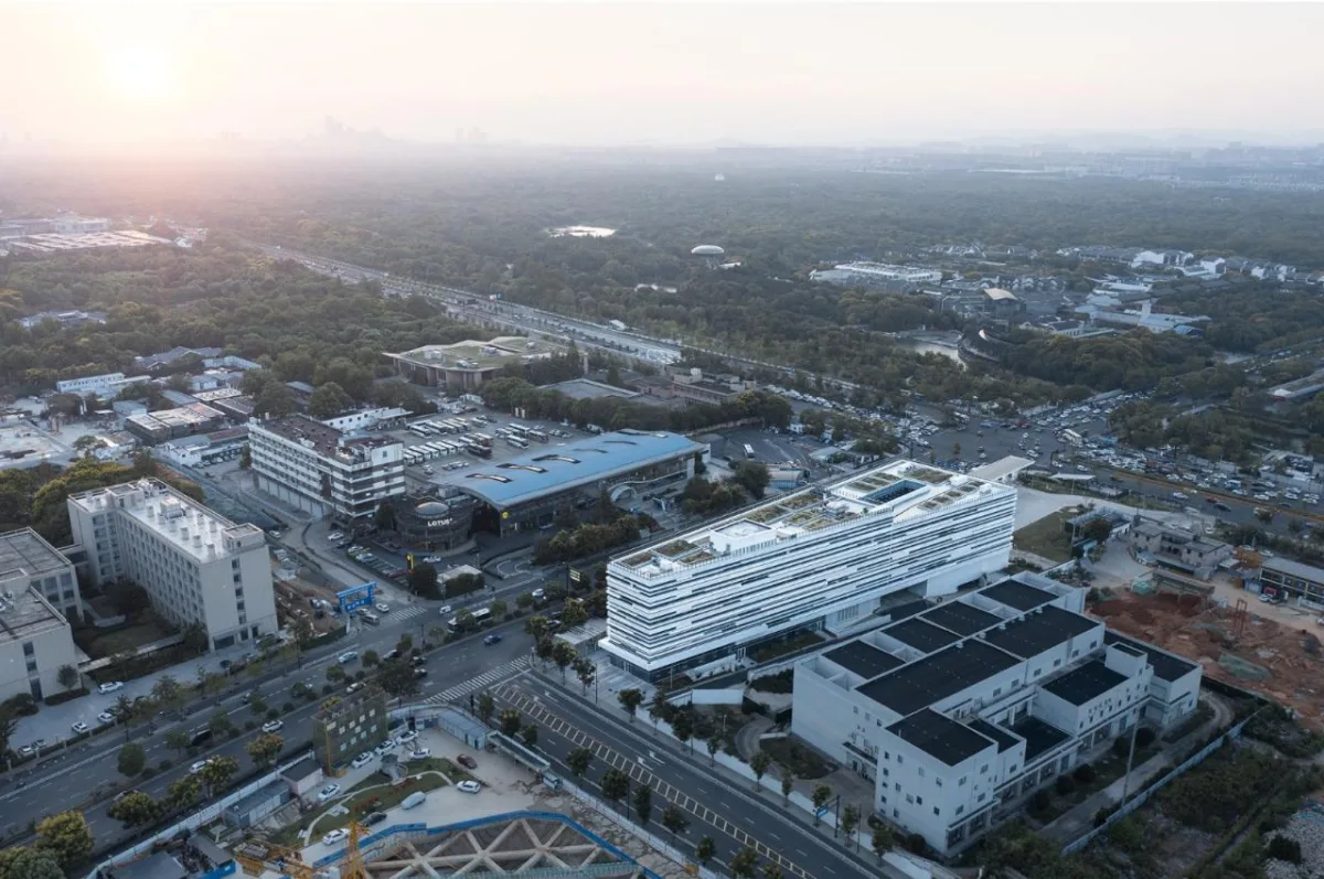 BIM建筑|自然的过客：杭州汽车西站公交枢纽站 / 浙江大学建筑设计研究院