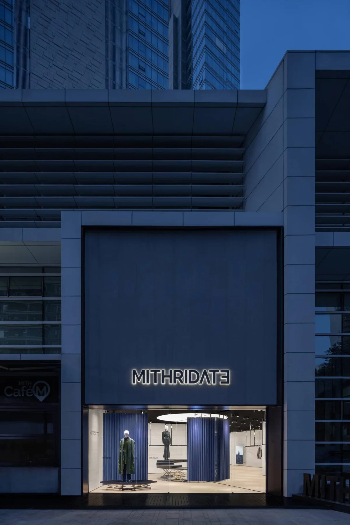 BIM建筑|MITHRIDATE全新精品店：The Sphere 向心剧场 / SLT