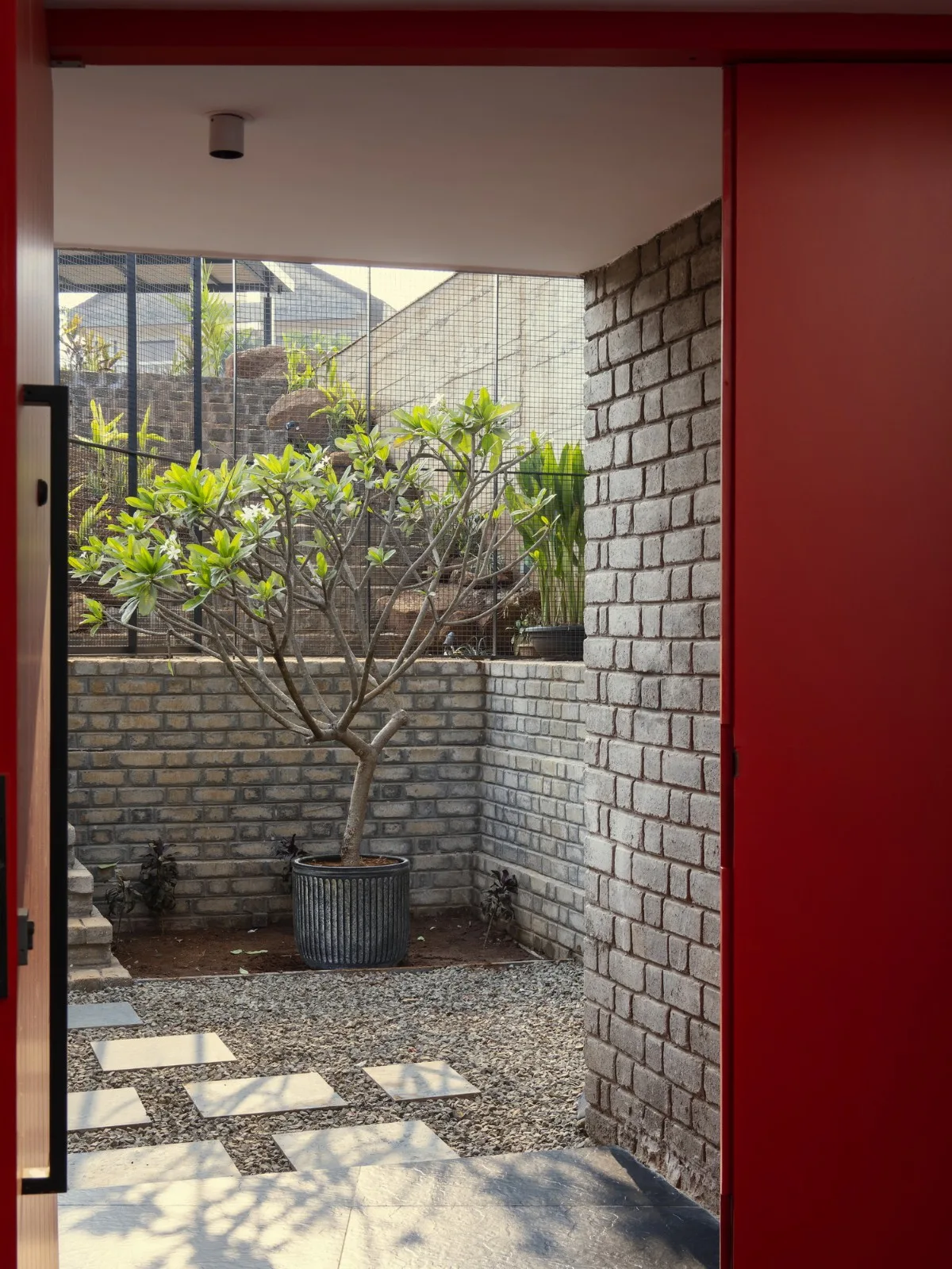 BIM建筑|斜屋 / Red Brick Studio
