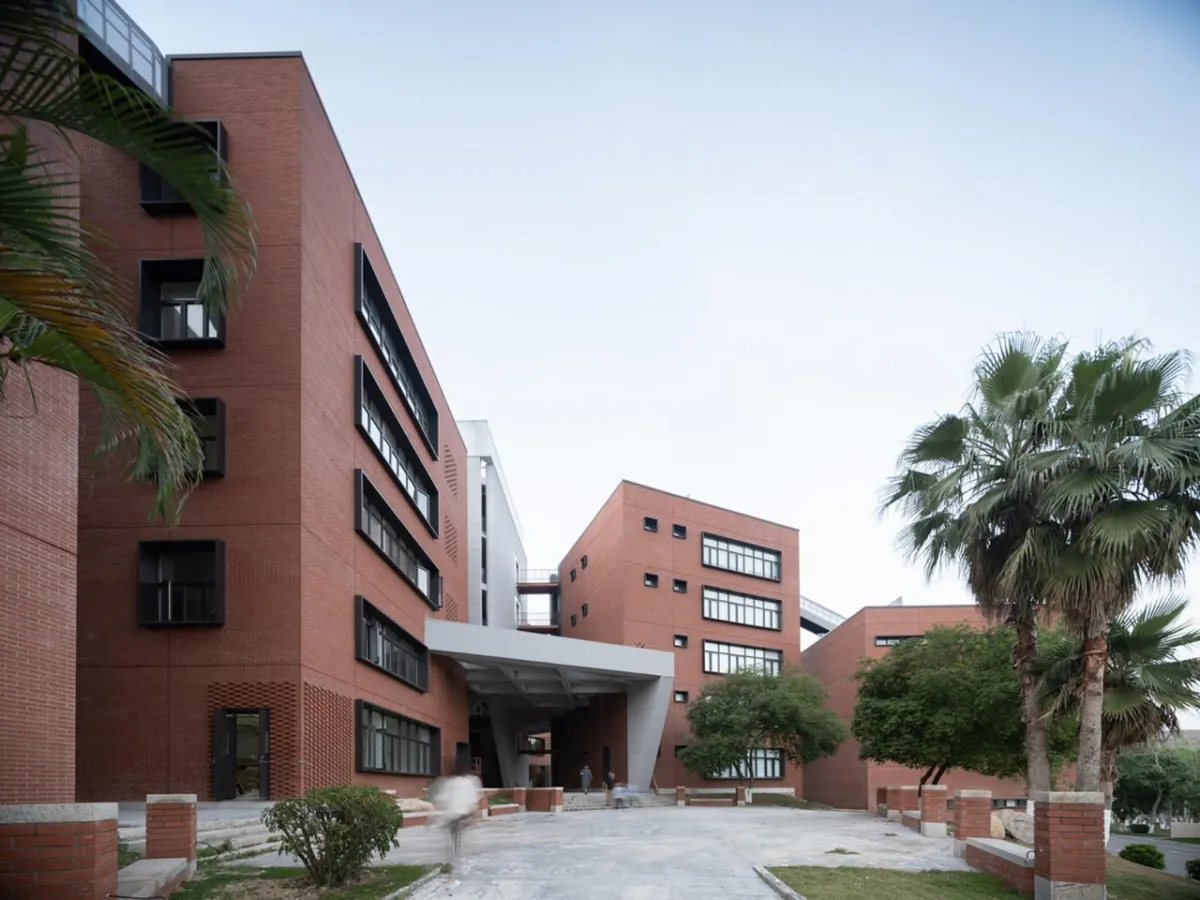 BIM建筑|北京师范大学珠海校区元白楼 / 清华大学建筑设计研究院