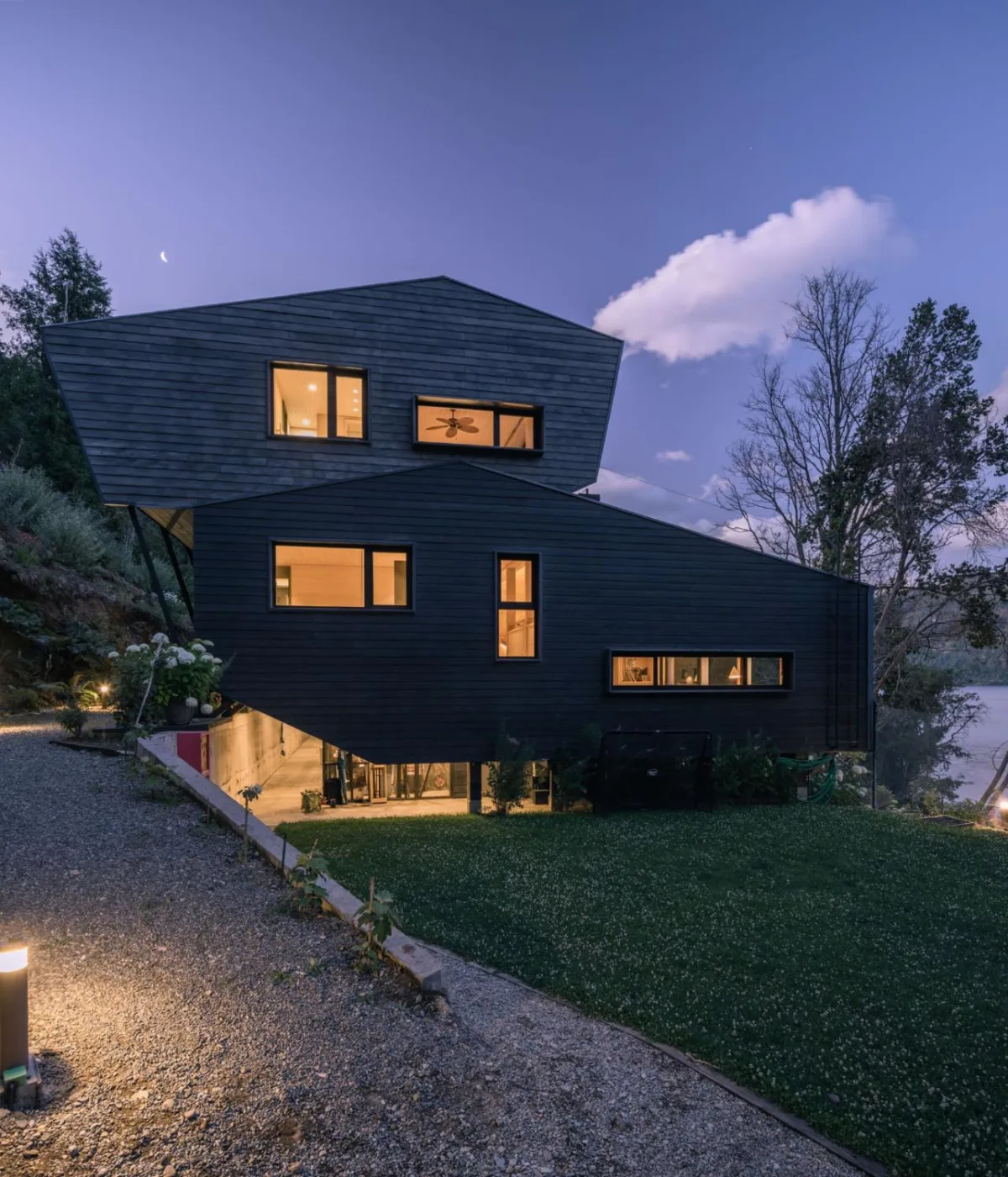 BIM建筑|纳蒙卡休小屋 / Schwember García-Huidobro Arquitectos