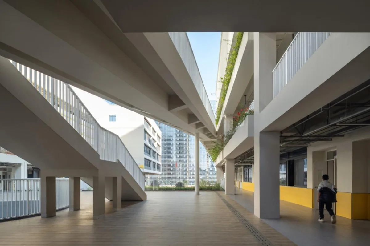 BIM建筑|深圳市龙华区清泉外国语学校初中部 / 一境建筑设计