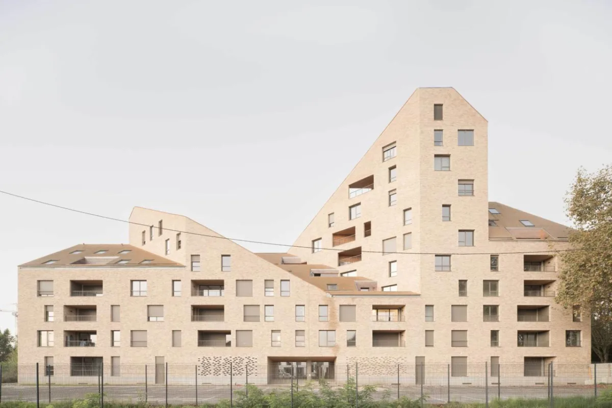 BIM建筑|B09 建筑岛 / urbanmakers + Selva & Maugin Architectes