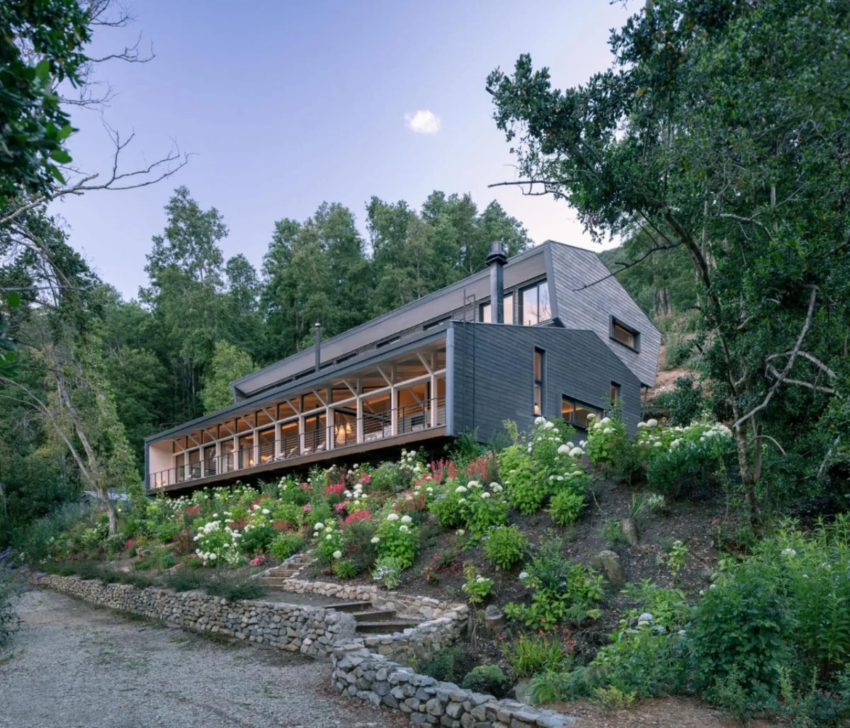BIM建筑|纳蒙卡休小屋 / Schwember García-Huidobro Arquitectos