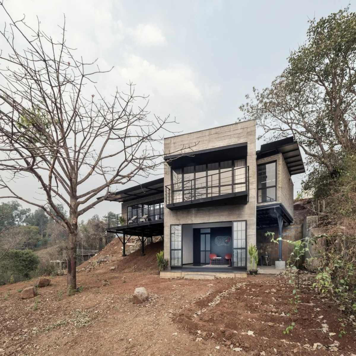 BIM建筑|斜屋 / Red Brick Studio