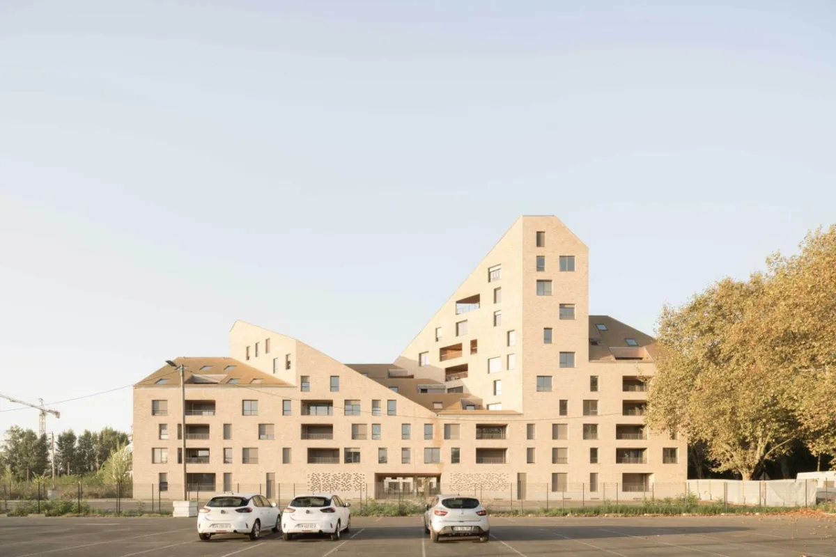 BIM建筑|B09 建筑岛 / urbanmakers + Selva & Maugin Architectes