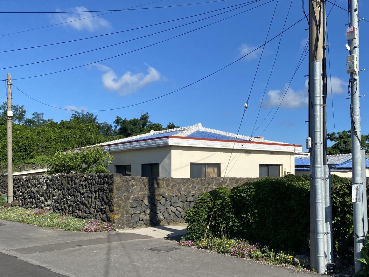 济州岛老房的新生新旧结构交织续写传统居住记忆的住宅设计 济州岛老房的新生新旧结构交织续写传统居住记忆的住宅设计